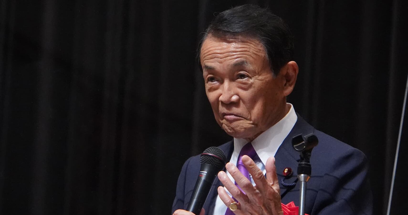 麻生太郎 大学 どこで学んだかを紹介しま?